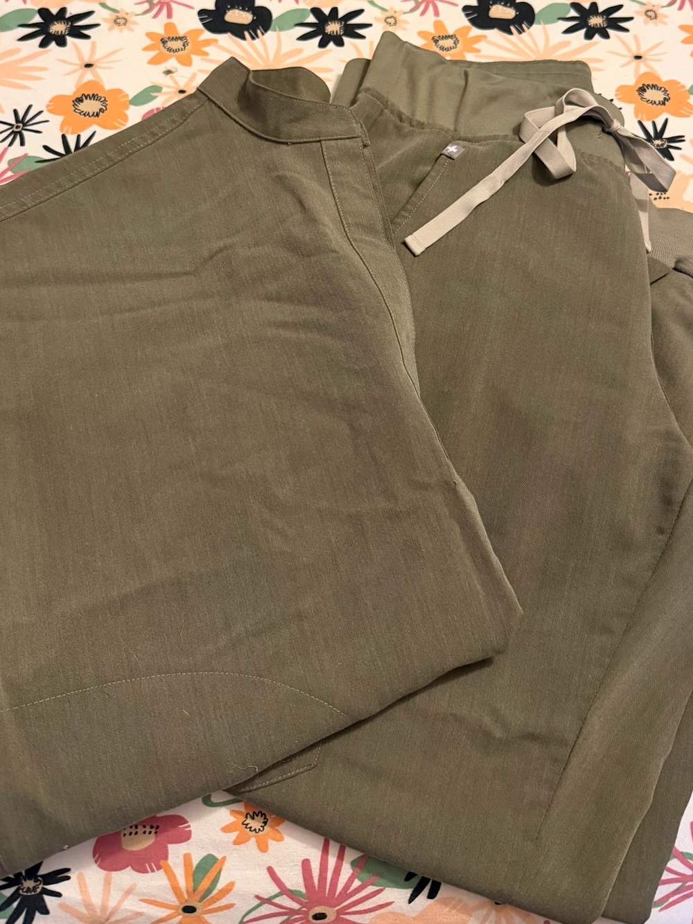 Figs Heather Olive Xs Rafaela and Zamora joggers small petite